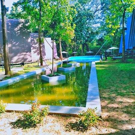 Kottawatta River Bank Resort Удавалаве Екстер'єр фото