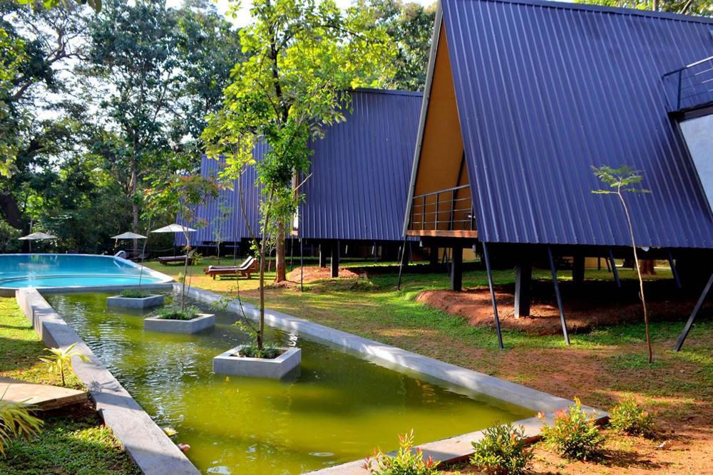 Kottawatta River Bank Resort Удавалаве Екстер'єр фото